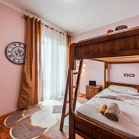 Daire Old Town 2br With Sea View
