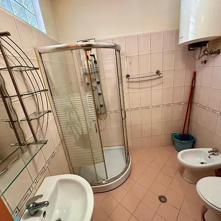 Old Town 2br With Sea View