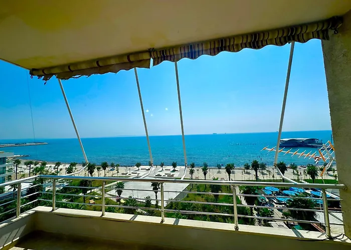 Old Town 2br With Sea View Apartment Durrës