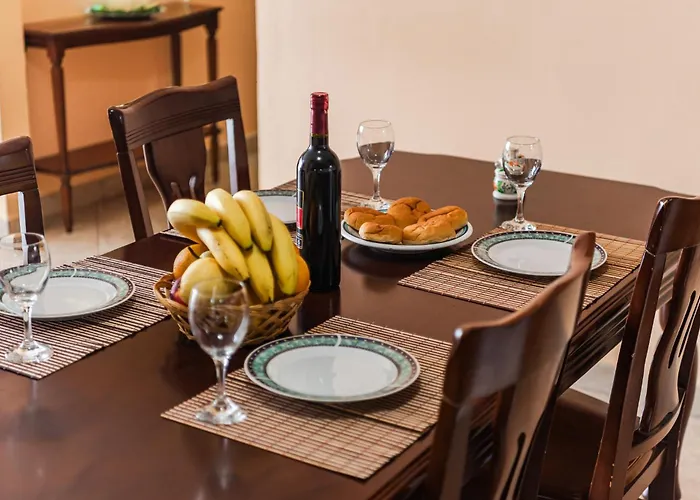 Old Town 2br With Sea View Apartman